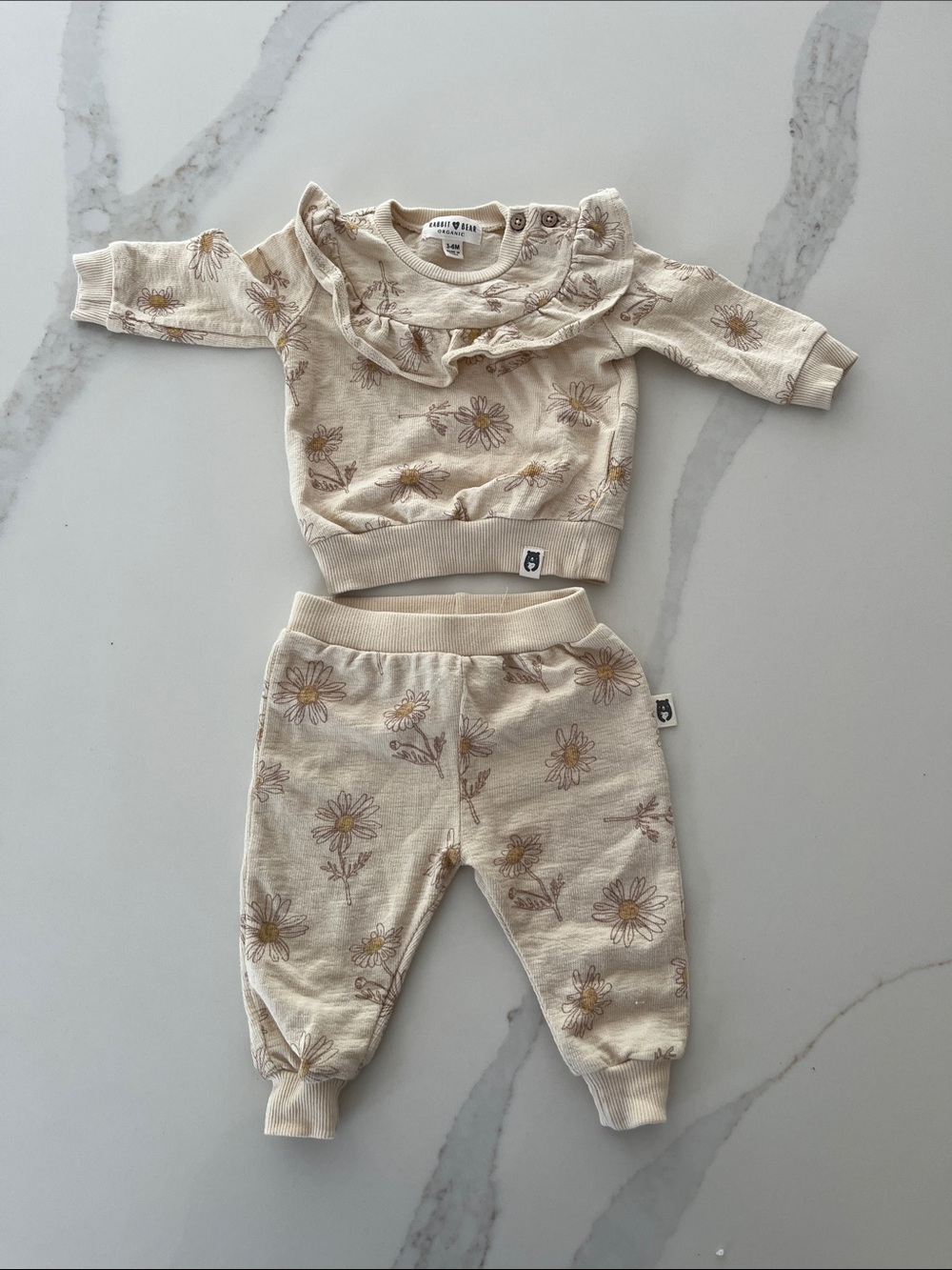 Neutral Daisy Ruffle Baby Set - Cream Floral